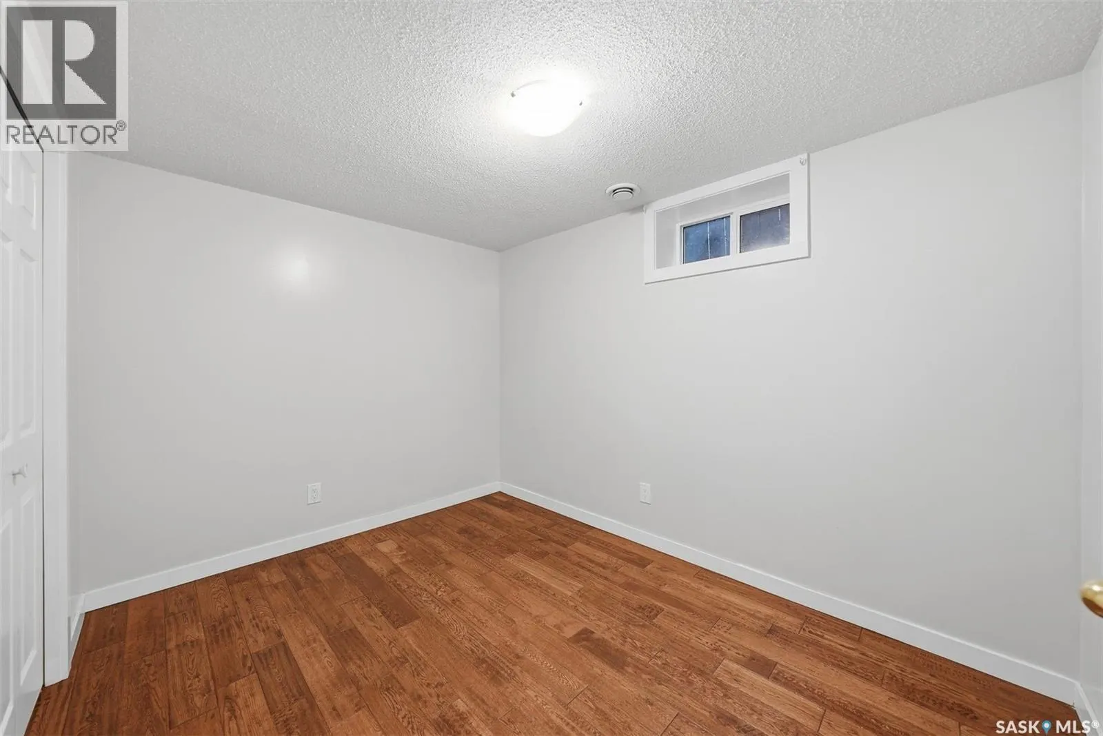 3817 Diefenbaker DRIVE