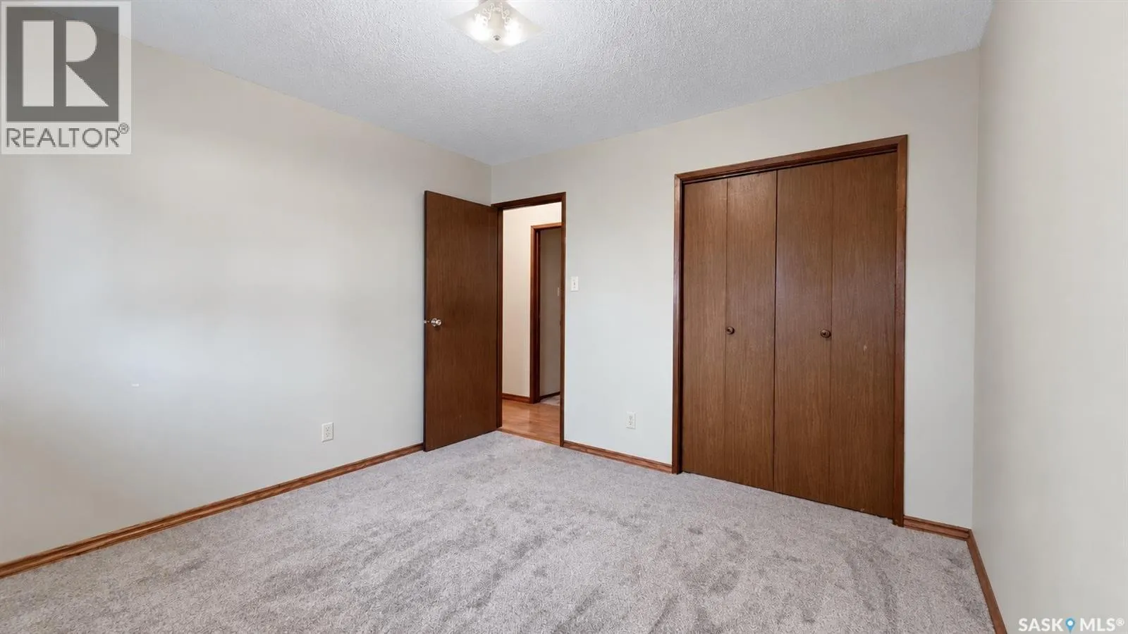 418 Laval CRESCENT