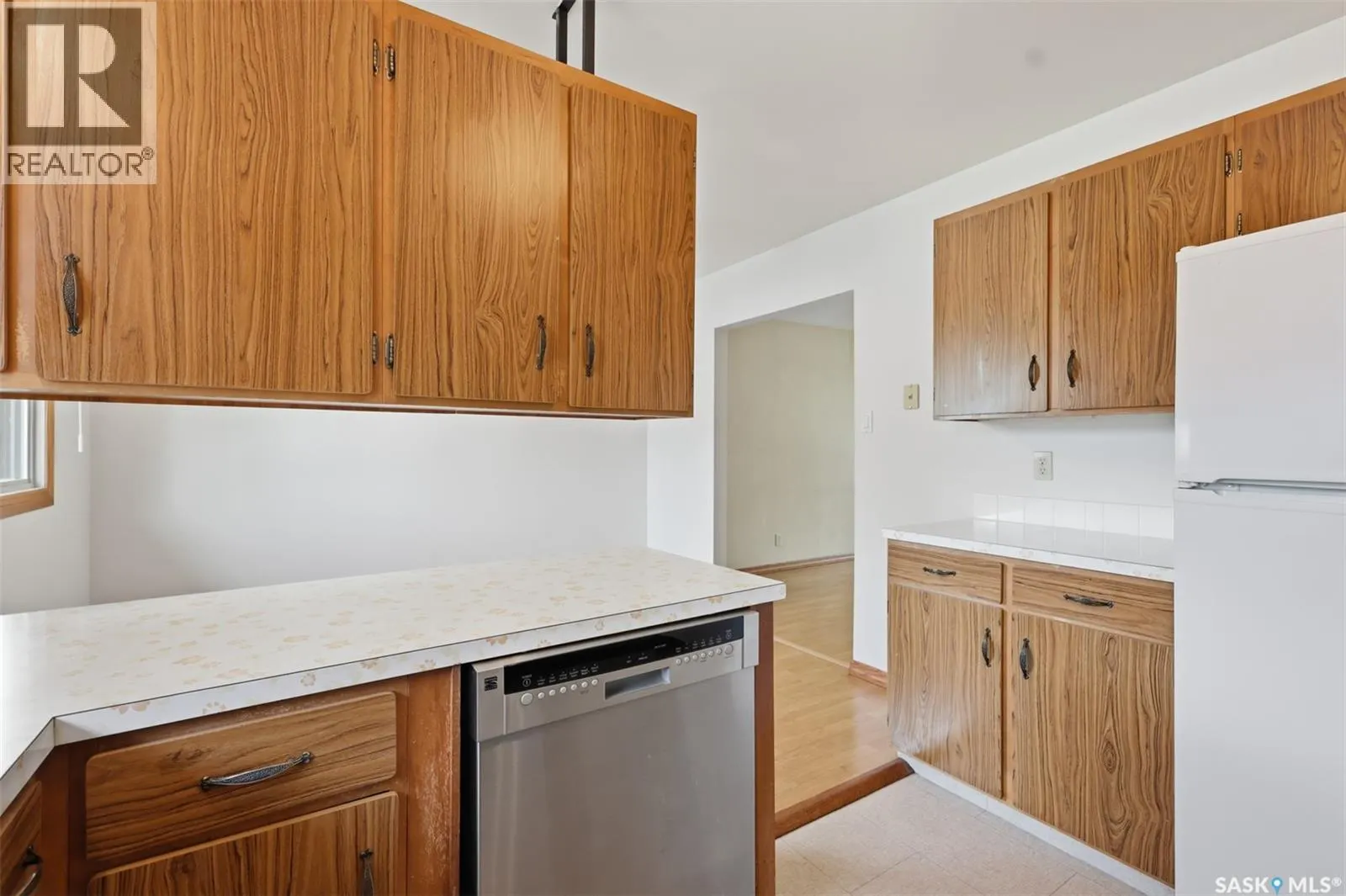 418 Laval CRESCENT