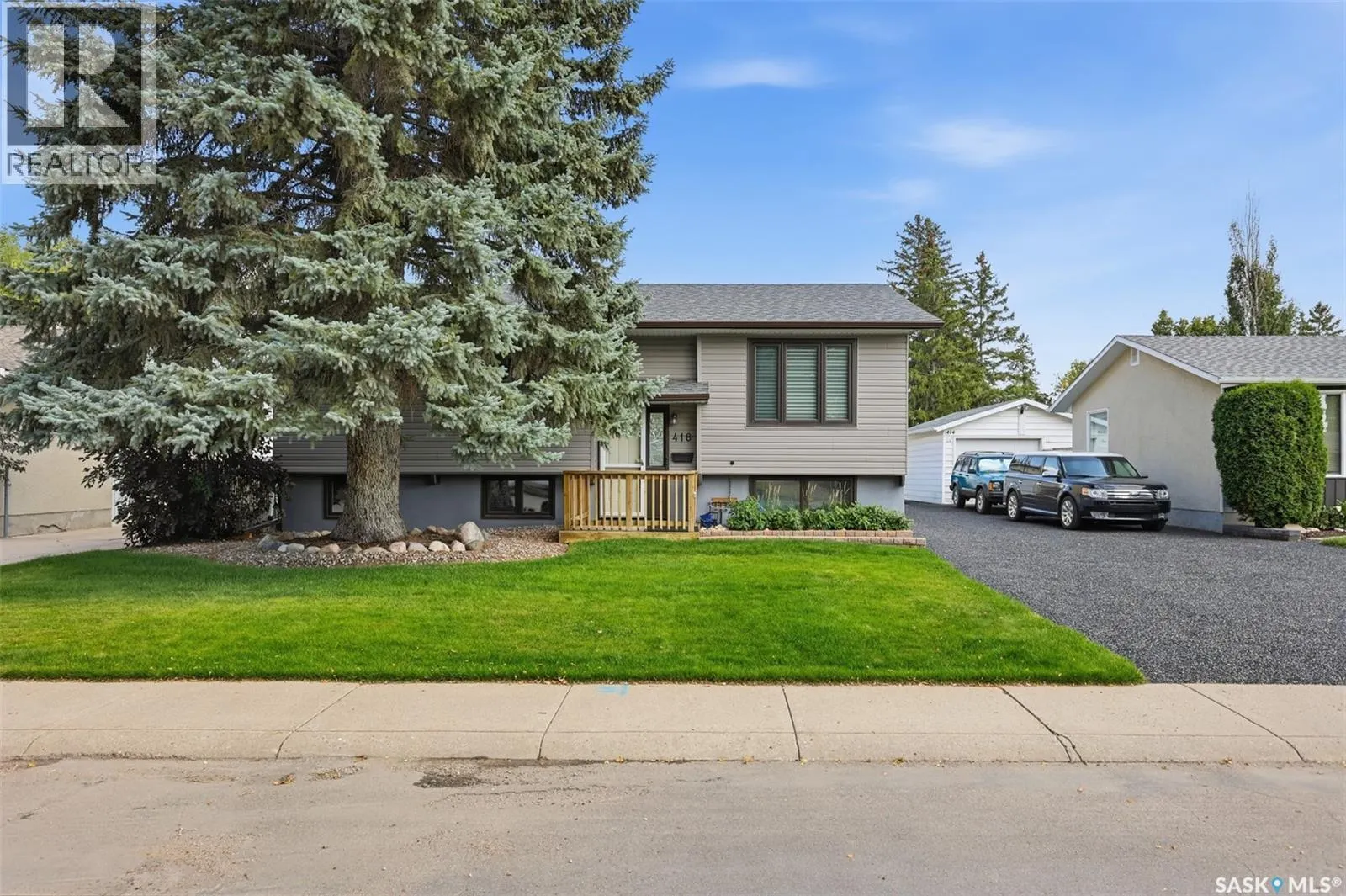 418 Laval CRESCENT