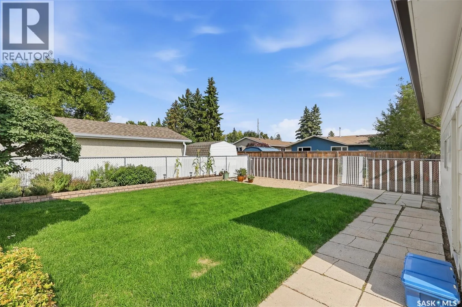 418 Laval CRESCENT