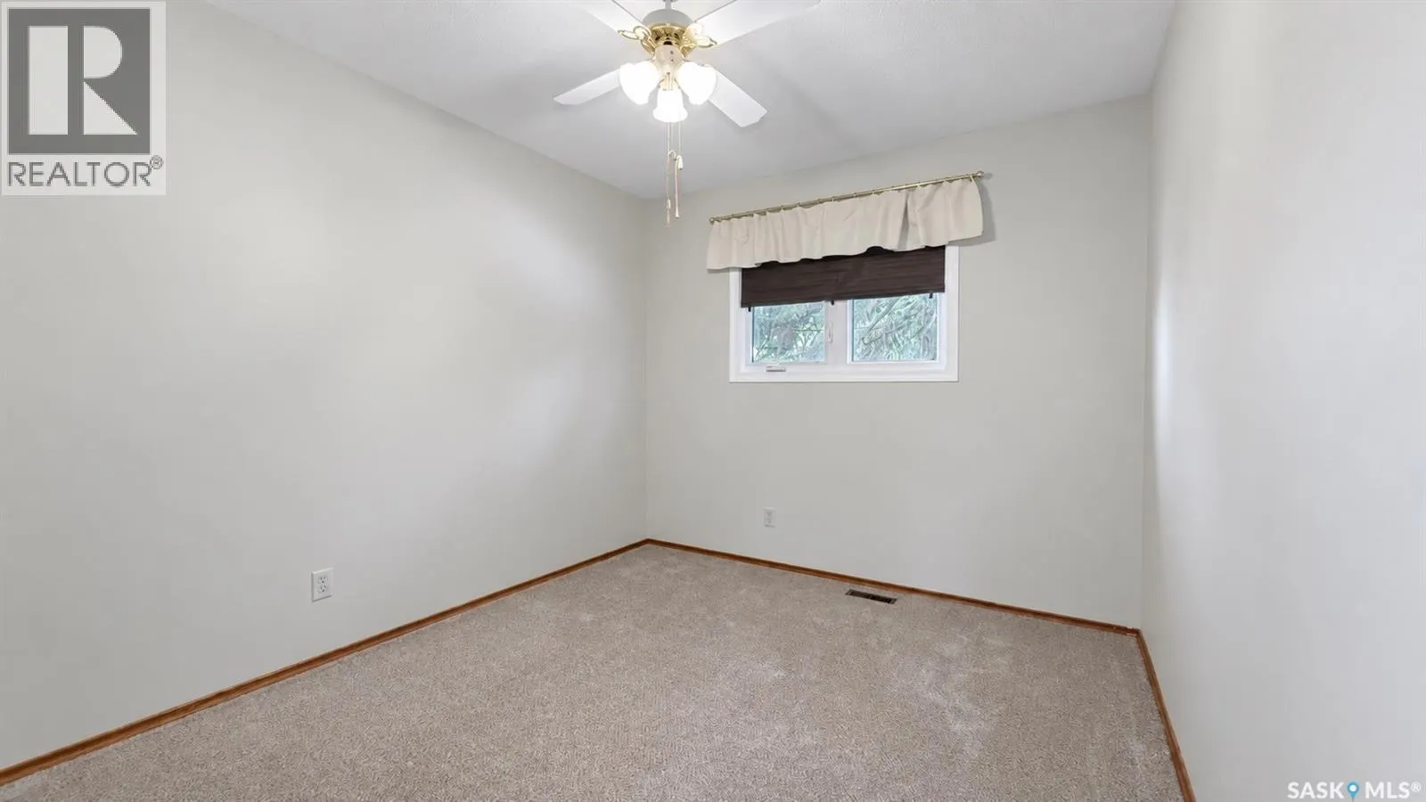 418 Laval CRESCENT