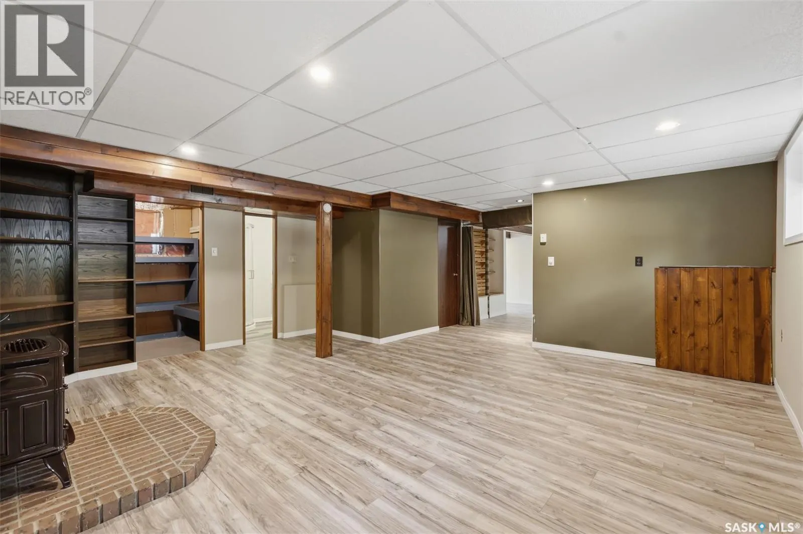 418 Laval CRESCENT