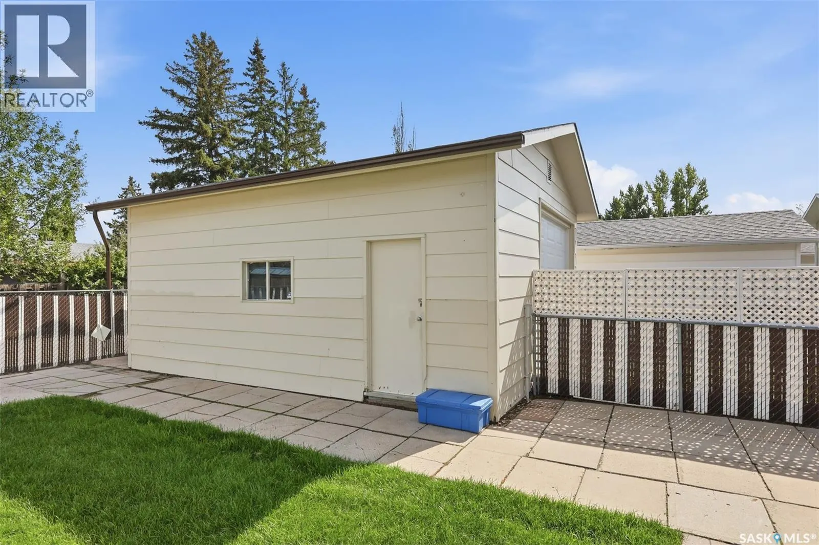 418 Laval CRESCENT
