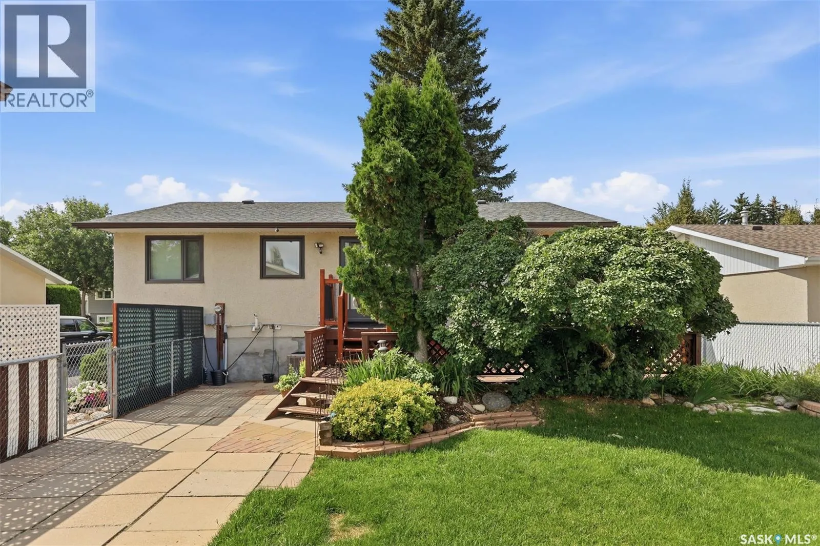 418 Laval CRESCENT