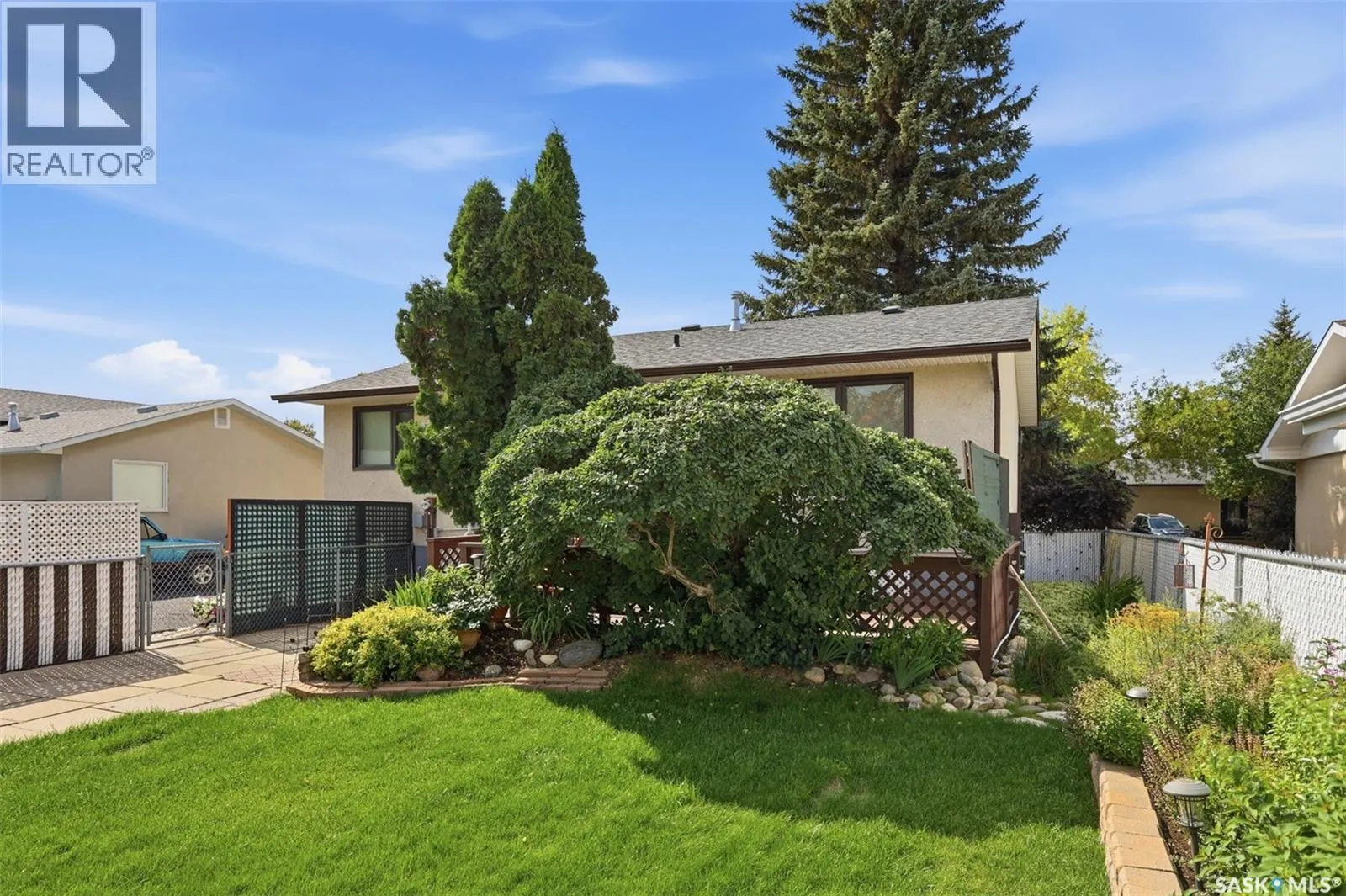 418 Laval CRESCENT