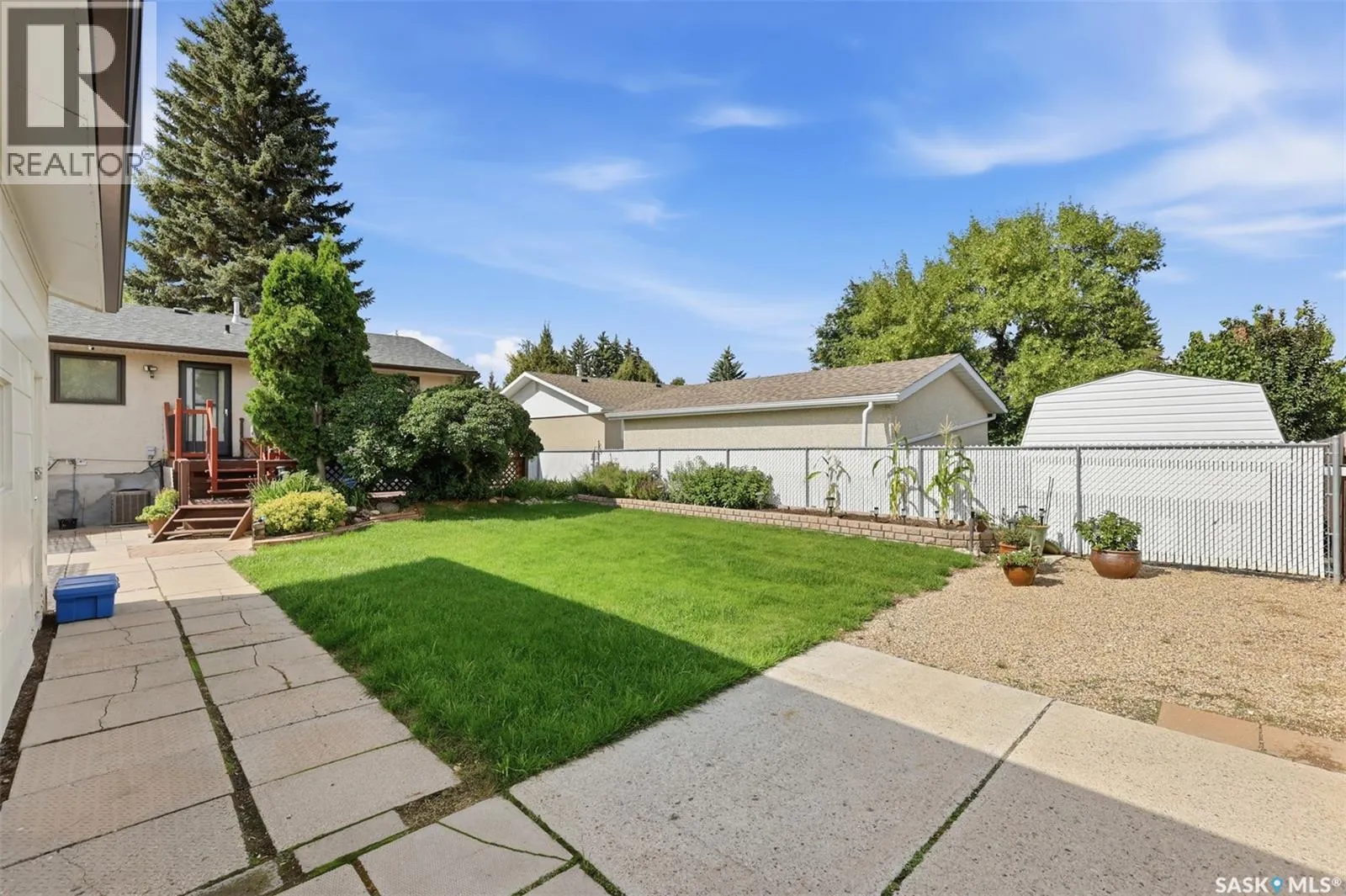418 Laval CRESCENT