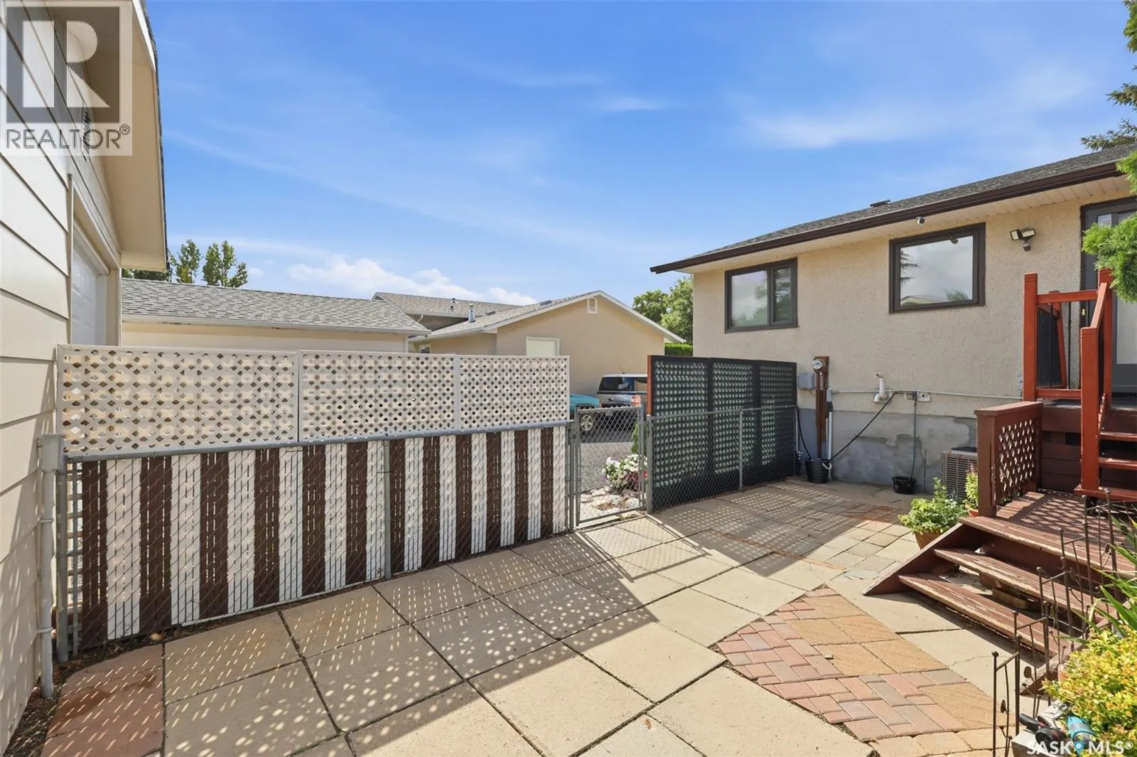 418 Laval CRESCENT