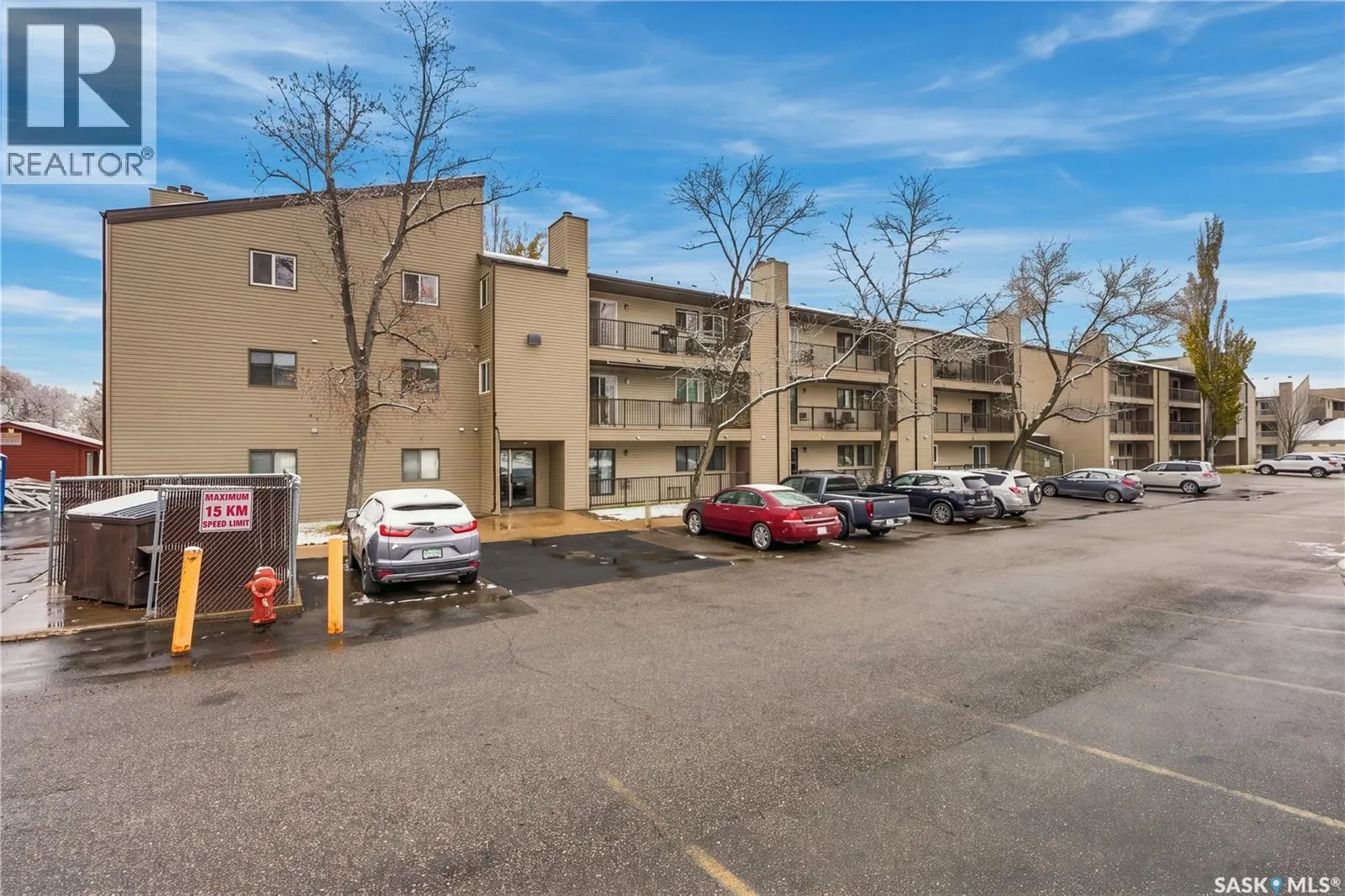 202B 4040 8th STREET E