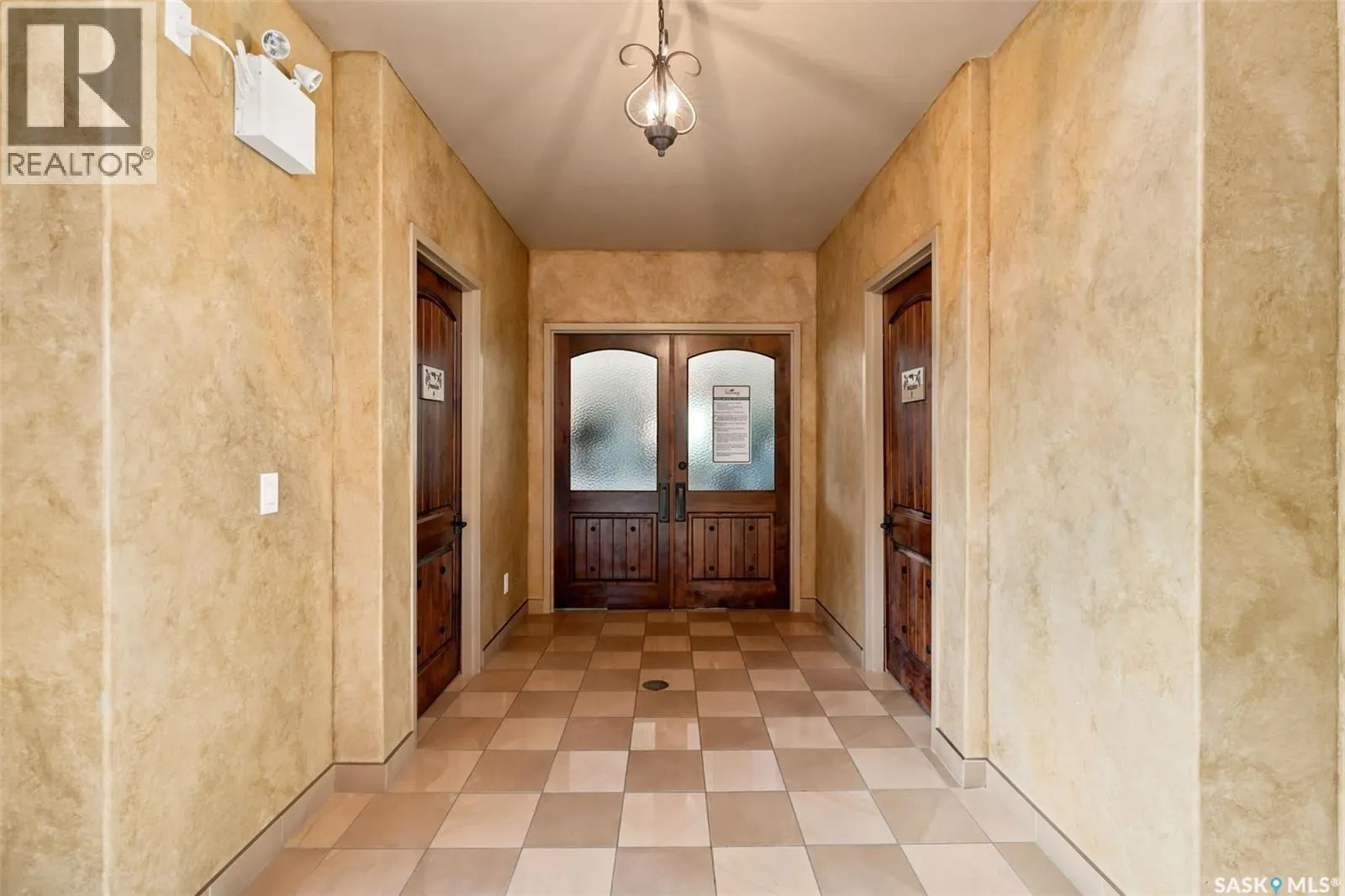 724 150 Langlois WAY