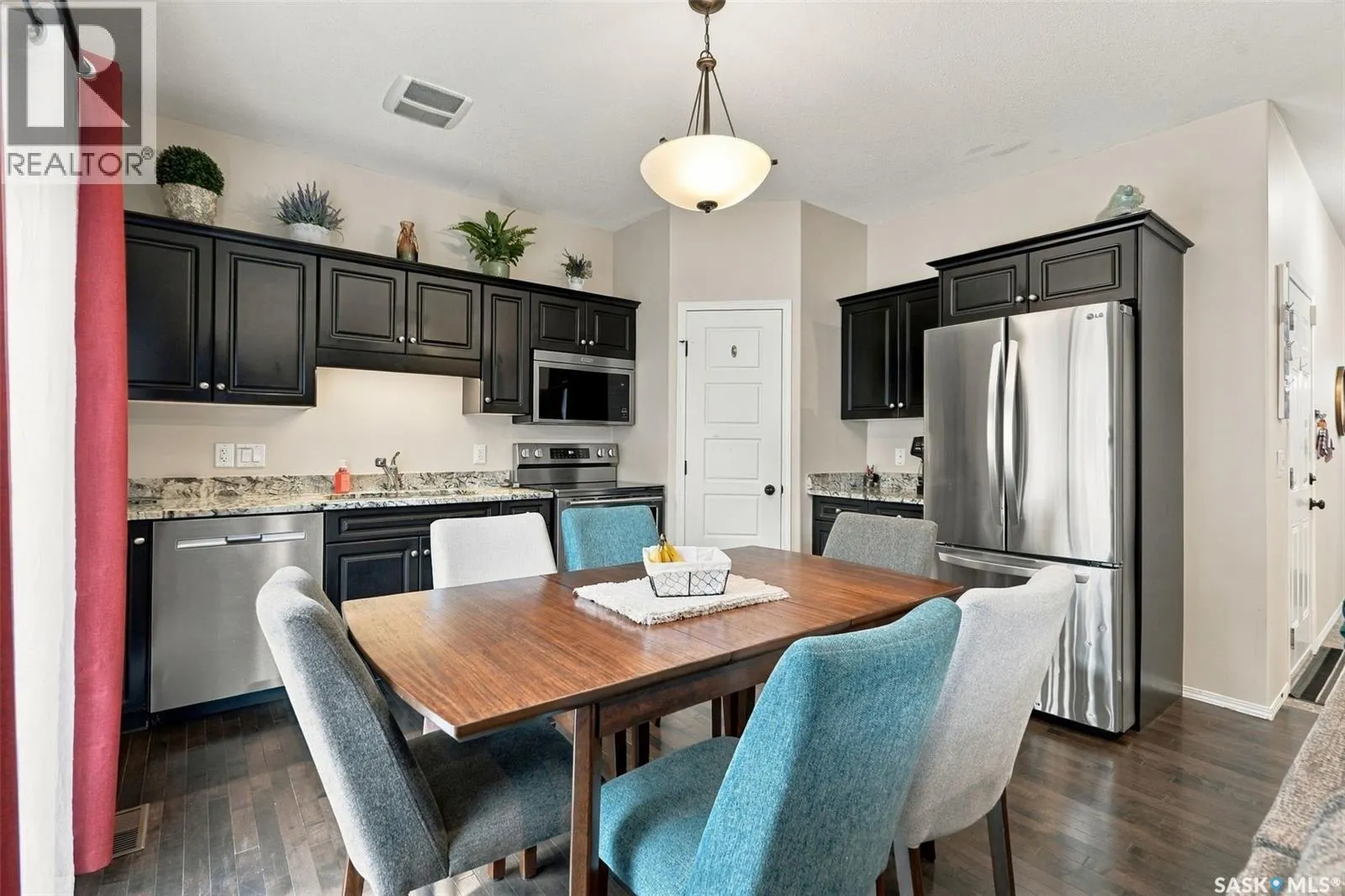 724 150 Langlois WAY