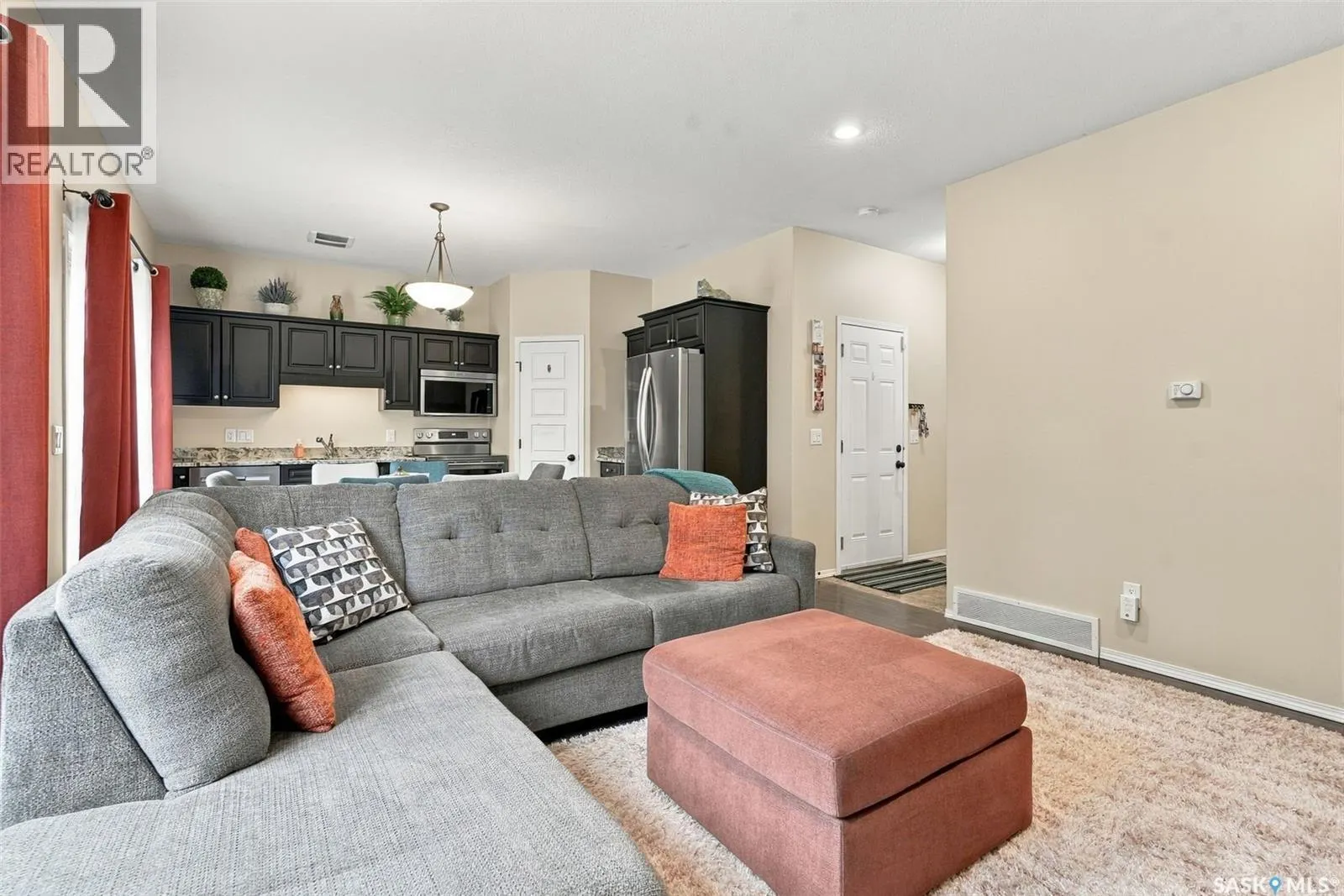 724 150 Langlois WAY
