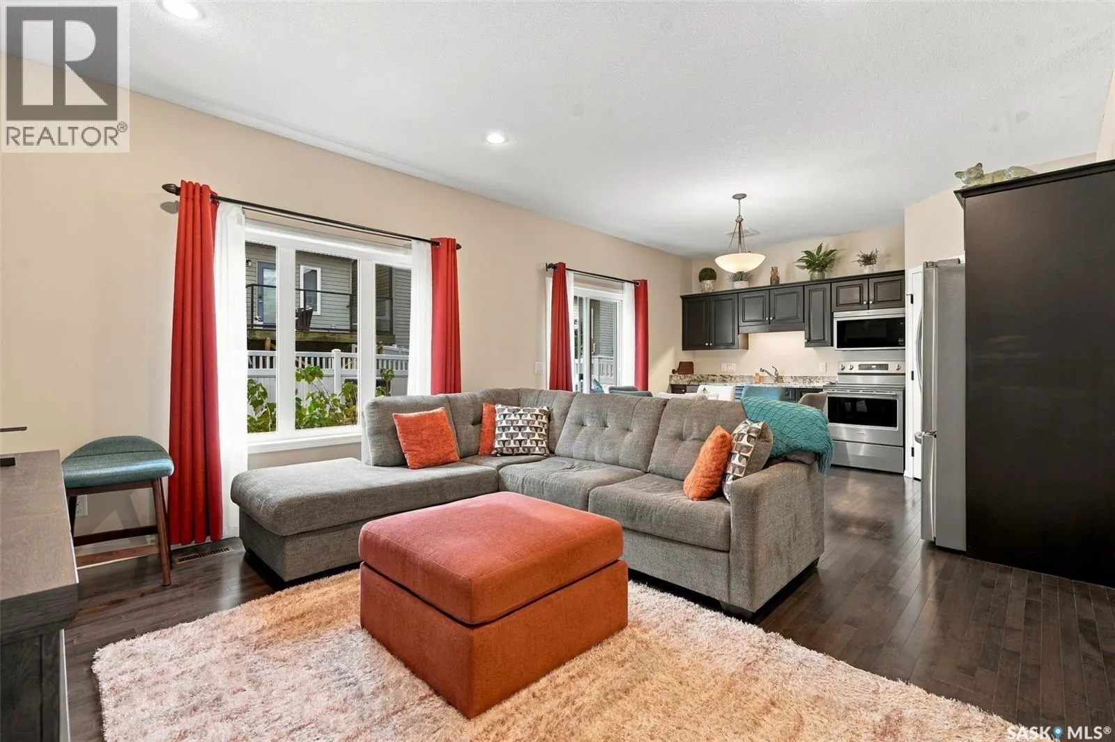 724 150 Langlois WAY