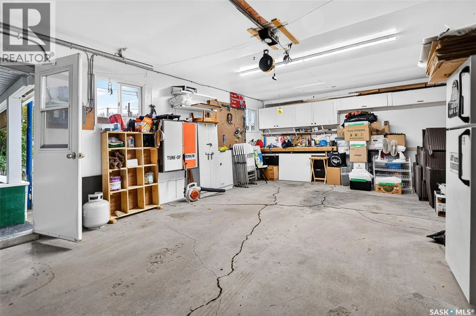 1056 Simcoe STREET