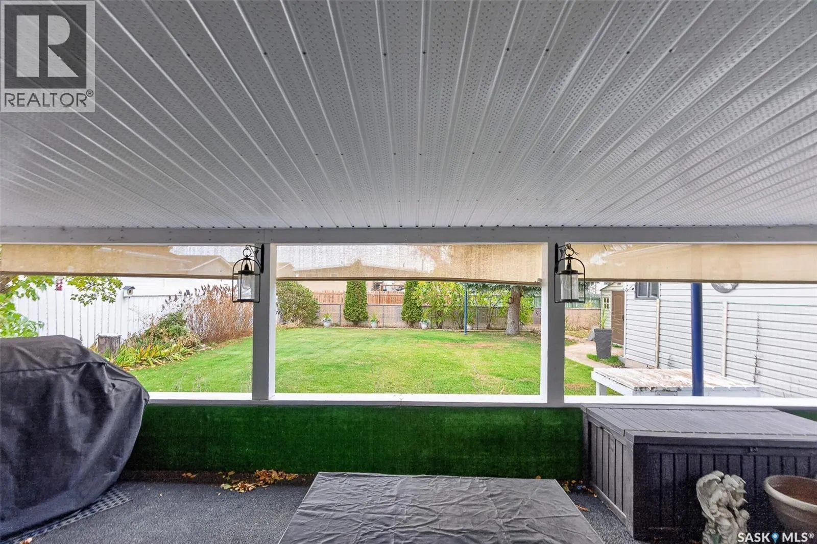 1056 Simcoe STREET