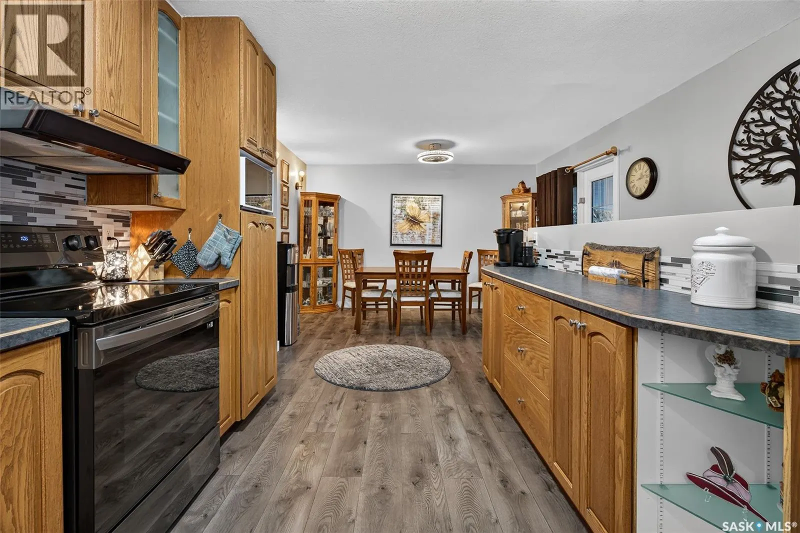 1056 Simcoe STREET