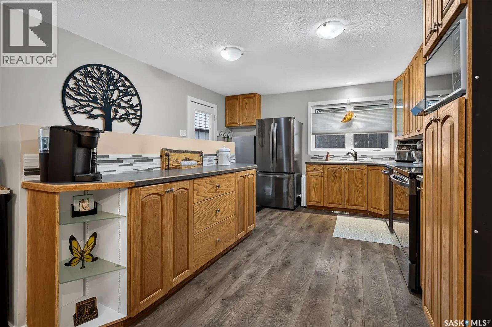 1056 Simcoe STREET
