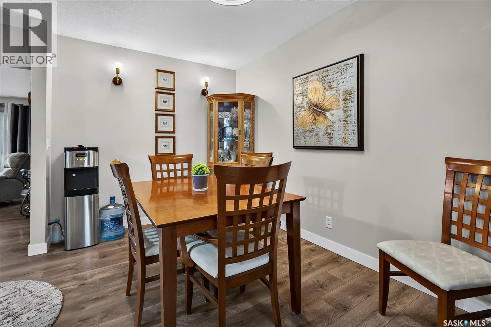 1056 Simcoe STREET