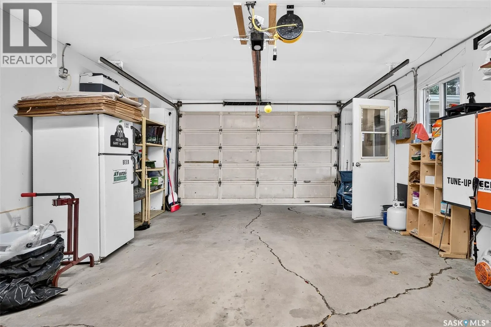 1056 Simcoe STREET