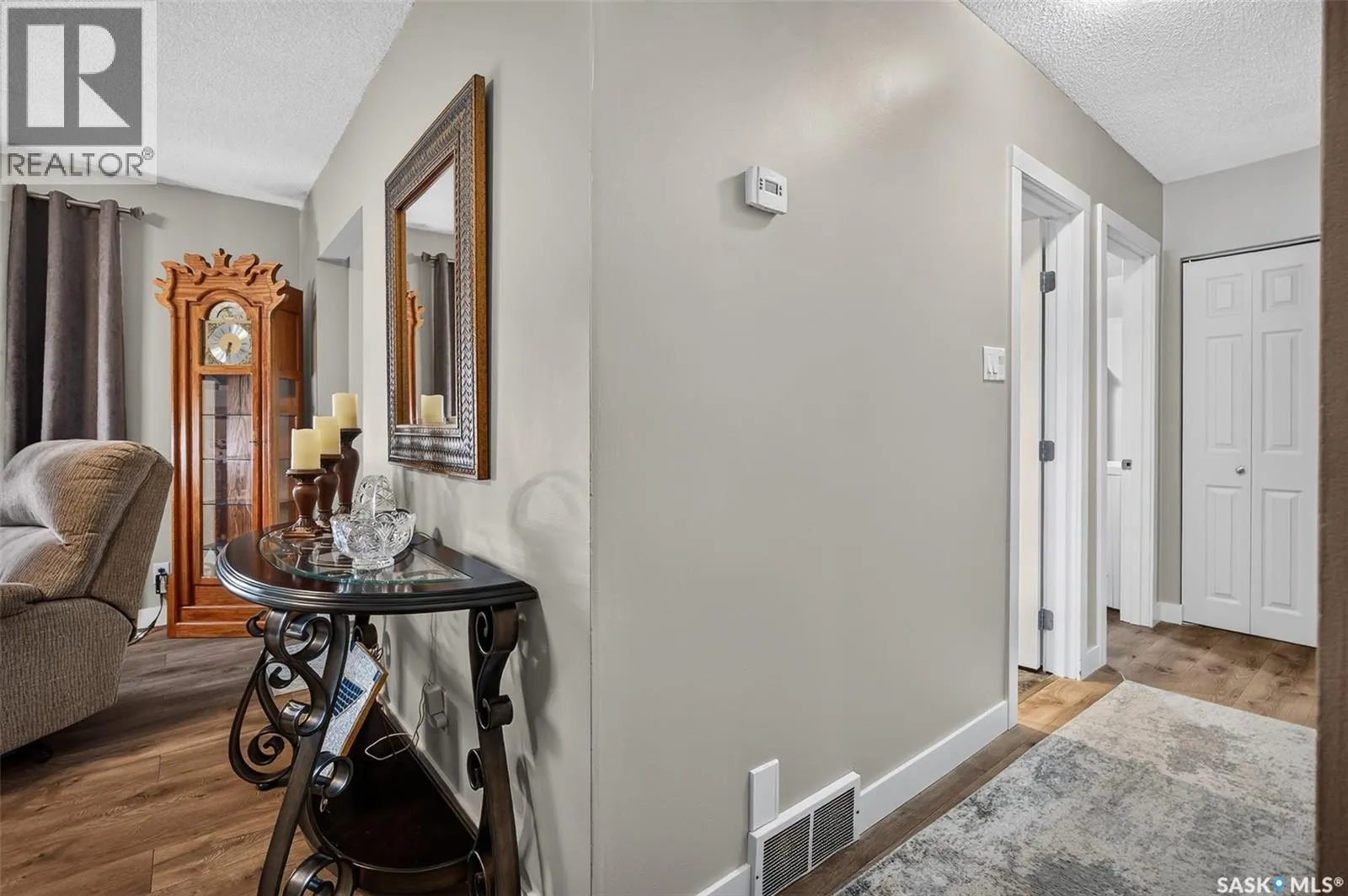 1056 Simcoe STREET