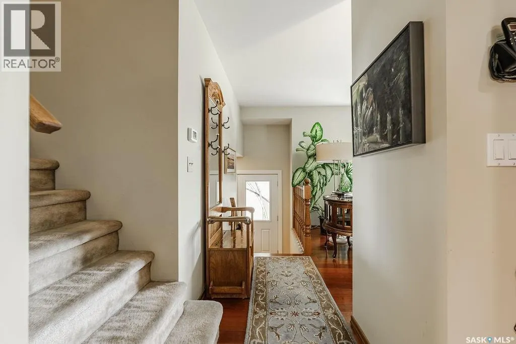 222 Gathercole CRESCENT