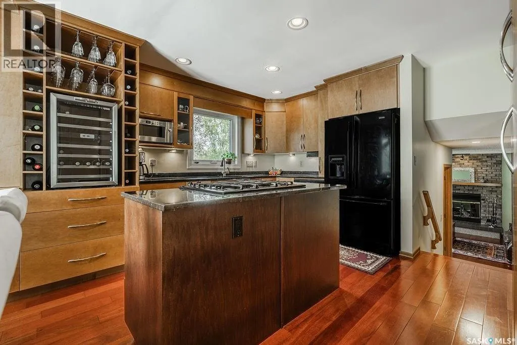 222 Gathercole CRESCENT