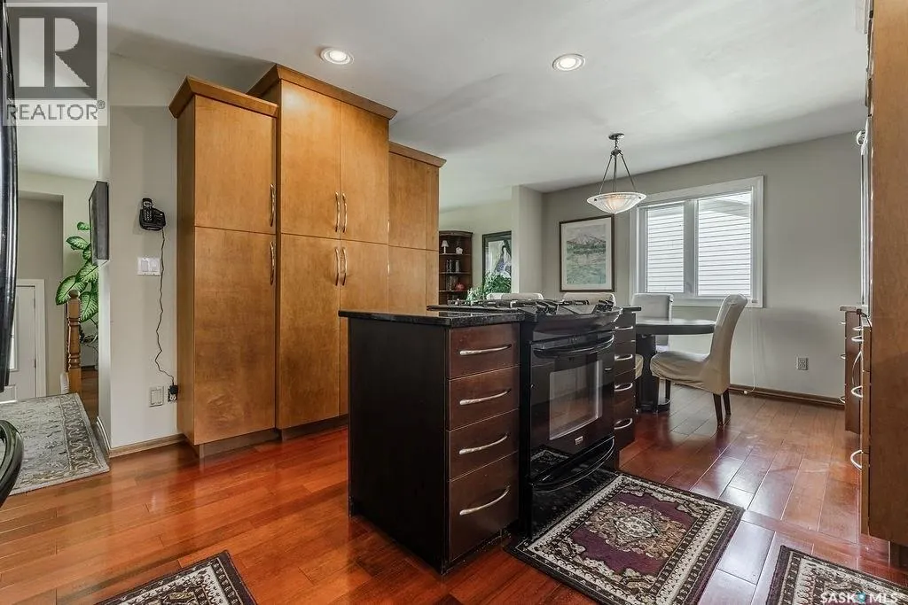 222 Gathercole CRESCENT