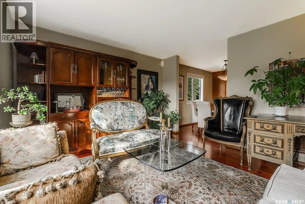 222 Gathercole CRESCENT