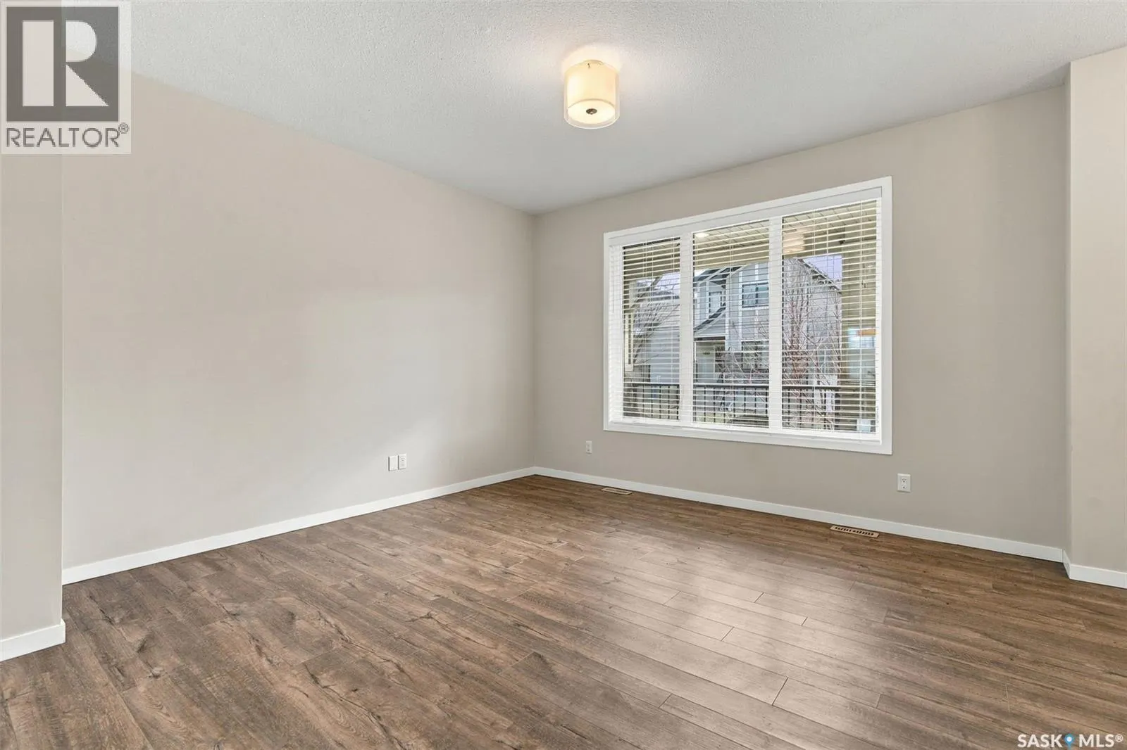 5644 Vedette ROAD