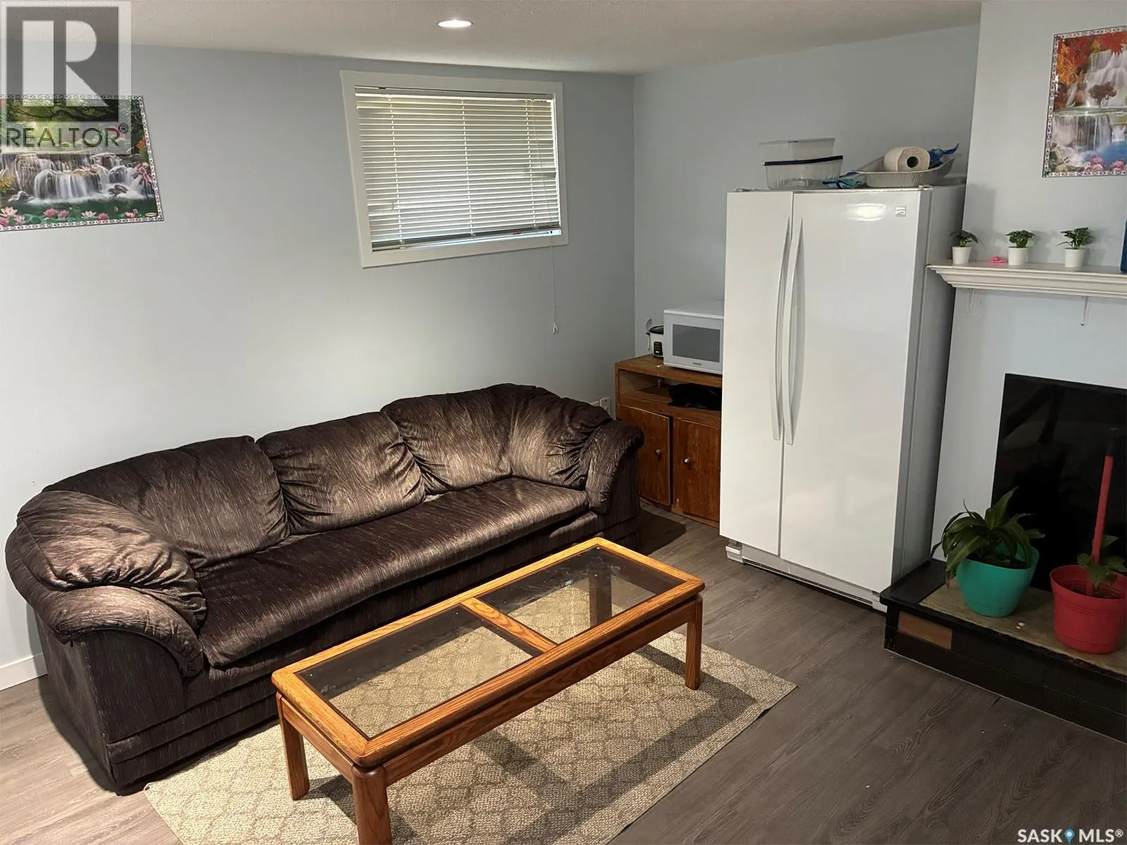 302 2nd STREET W