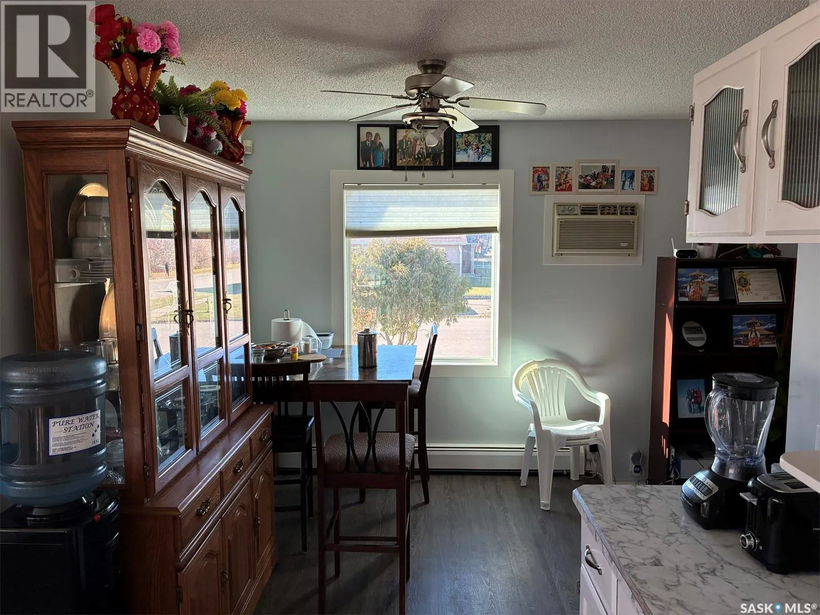 302 2nd STREET W