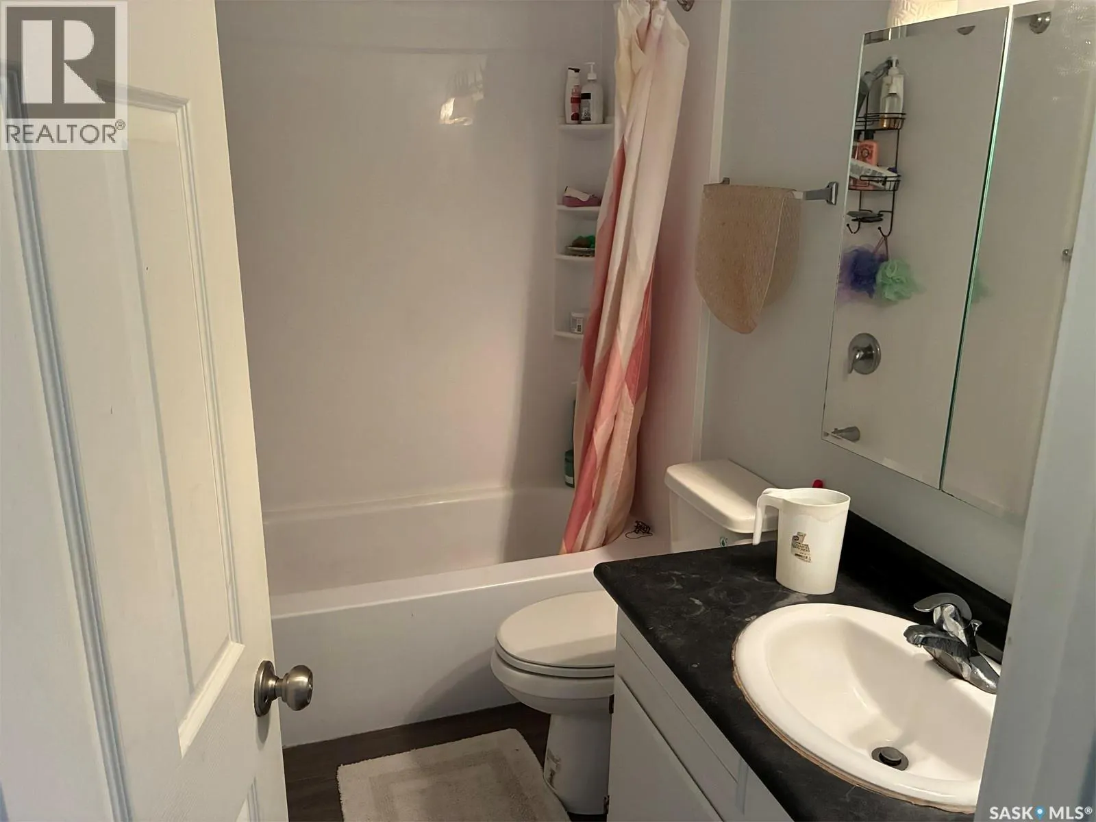 302 2nd STREET W