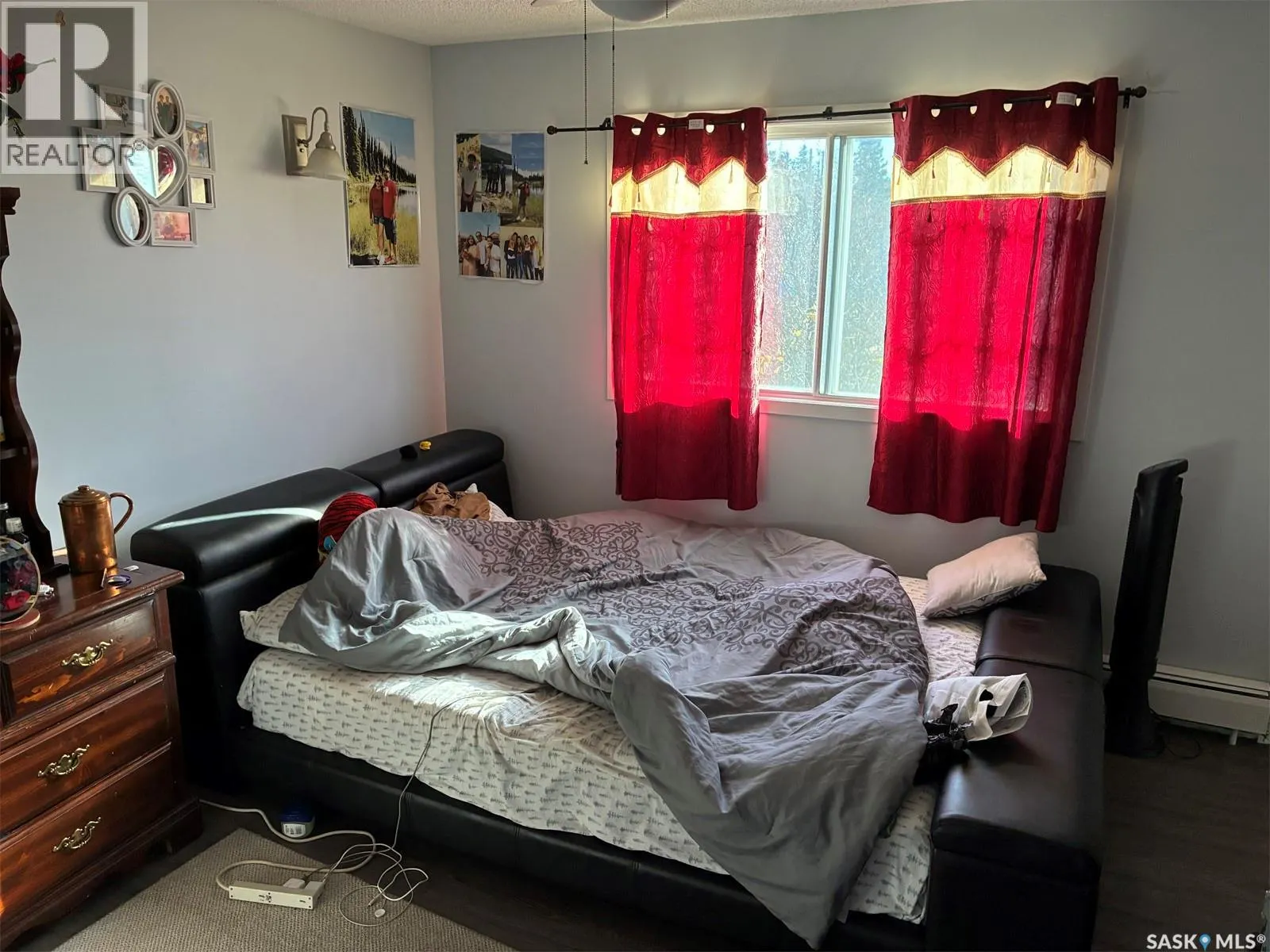 302 2nd STREET W