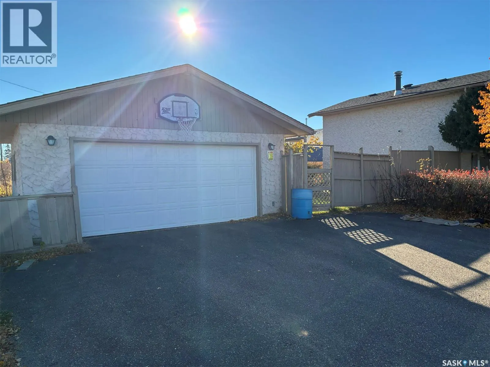 302 2nd STREET W