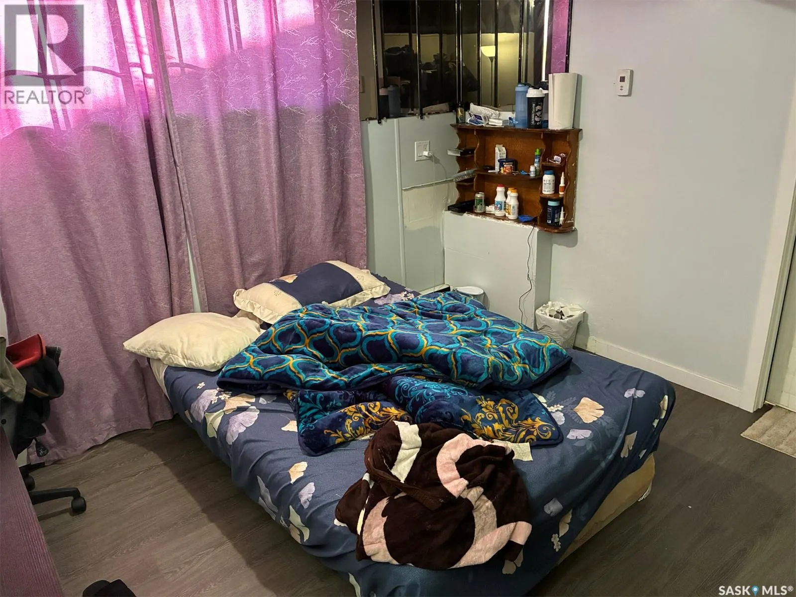 302 2nd STREET W