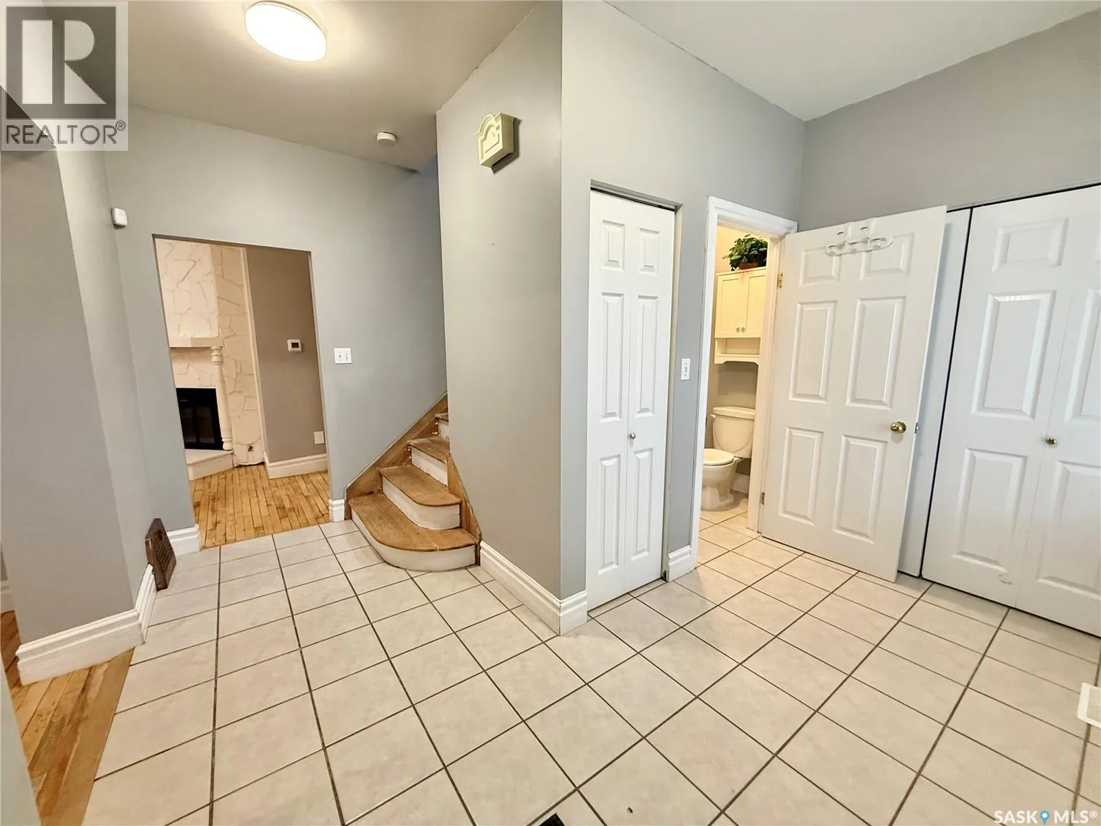 114 2nd AVENUE SE