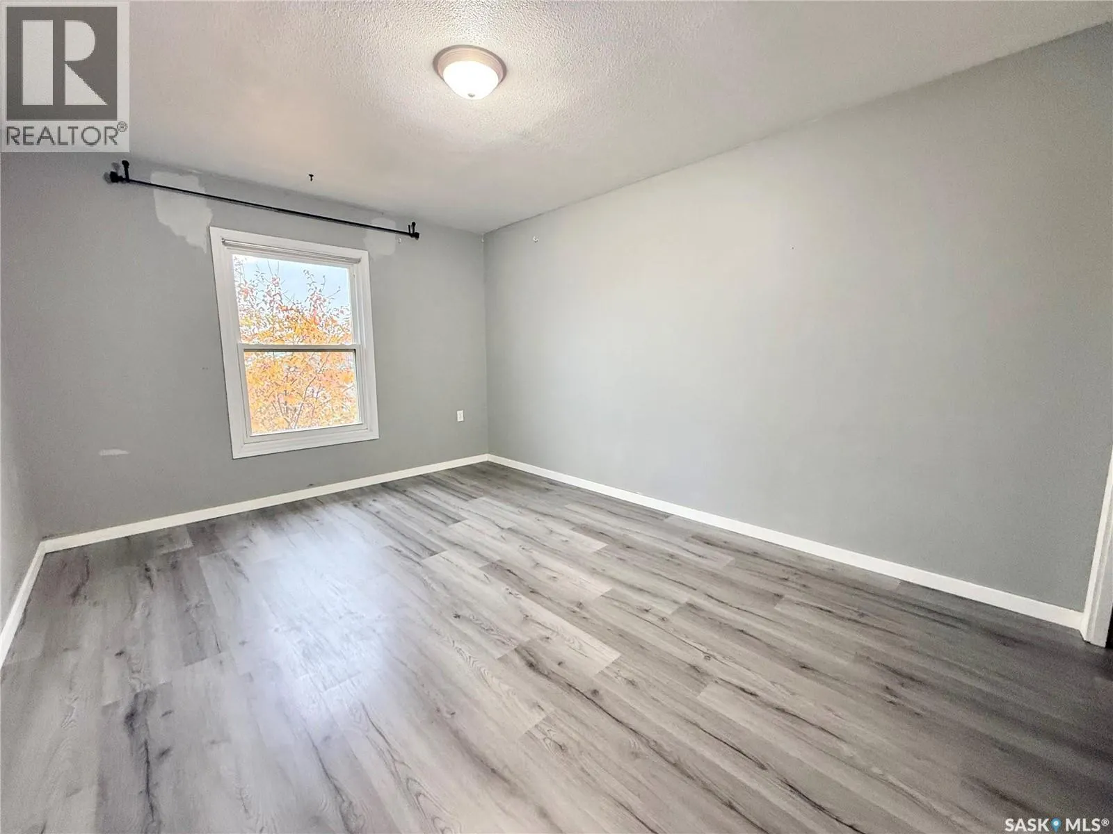114 2nd AVENUE SE