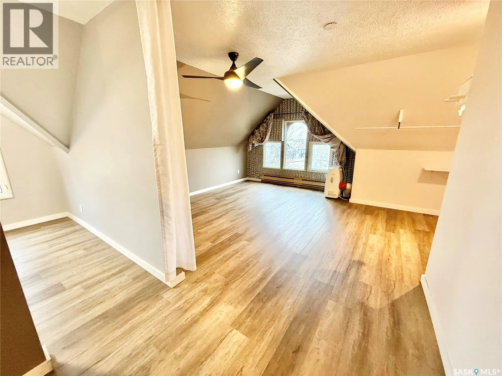 114 2nd AVENUE SE