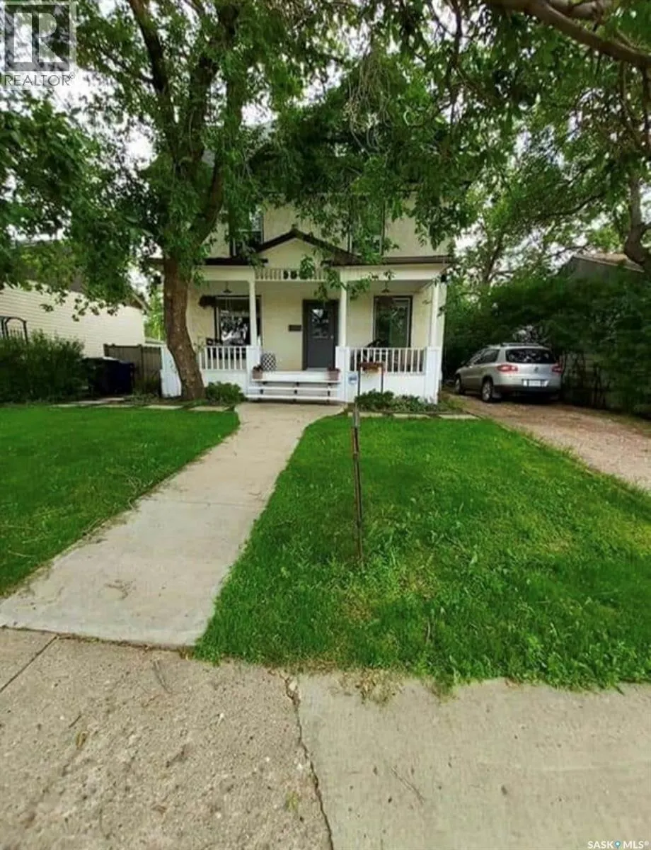 114 2nd AVENUE SE
