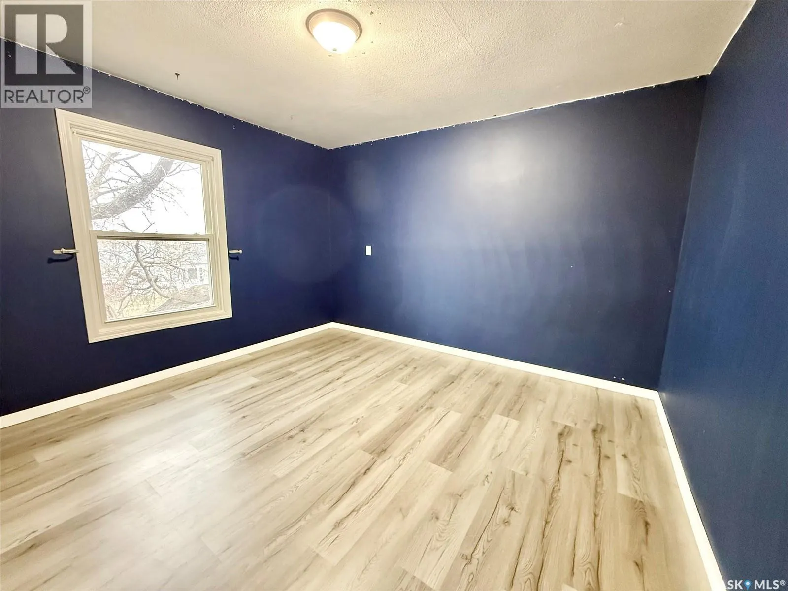 114 2nd AVENUE SE