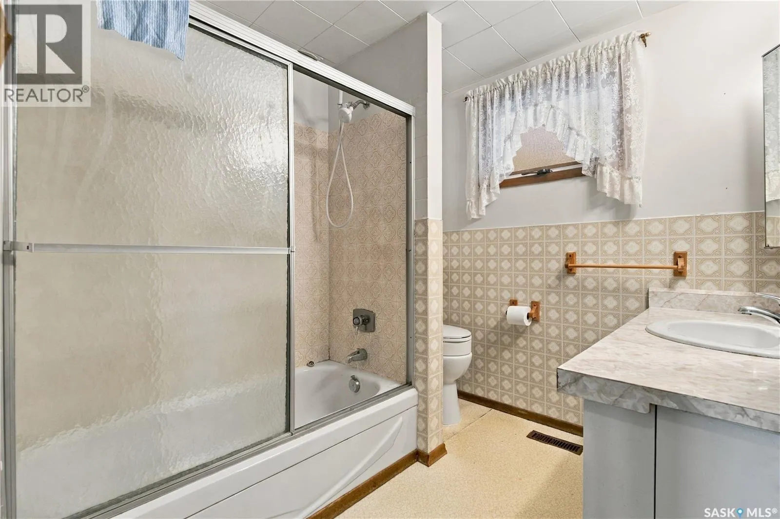 145 4th STREET