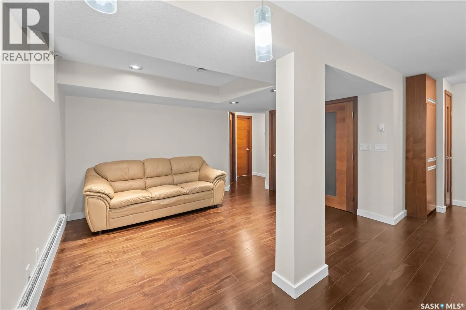 435 Pichler CRESCENT