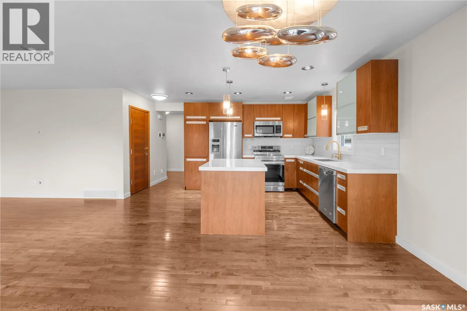 435 Pichler CRESCENT