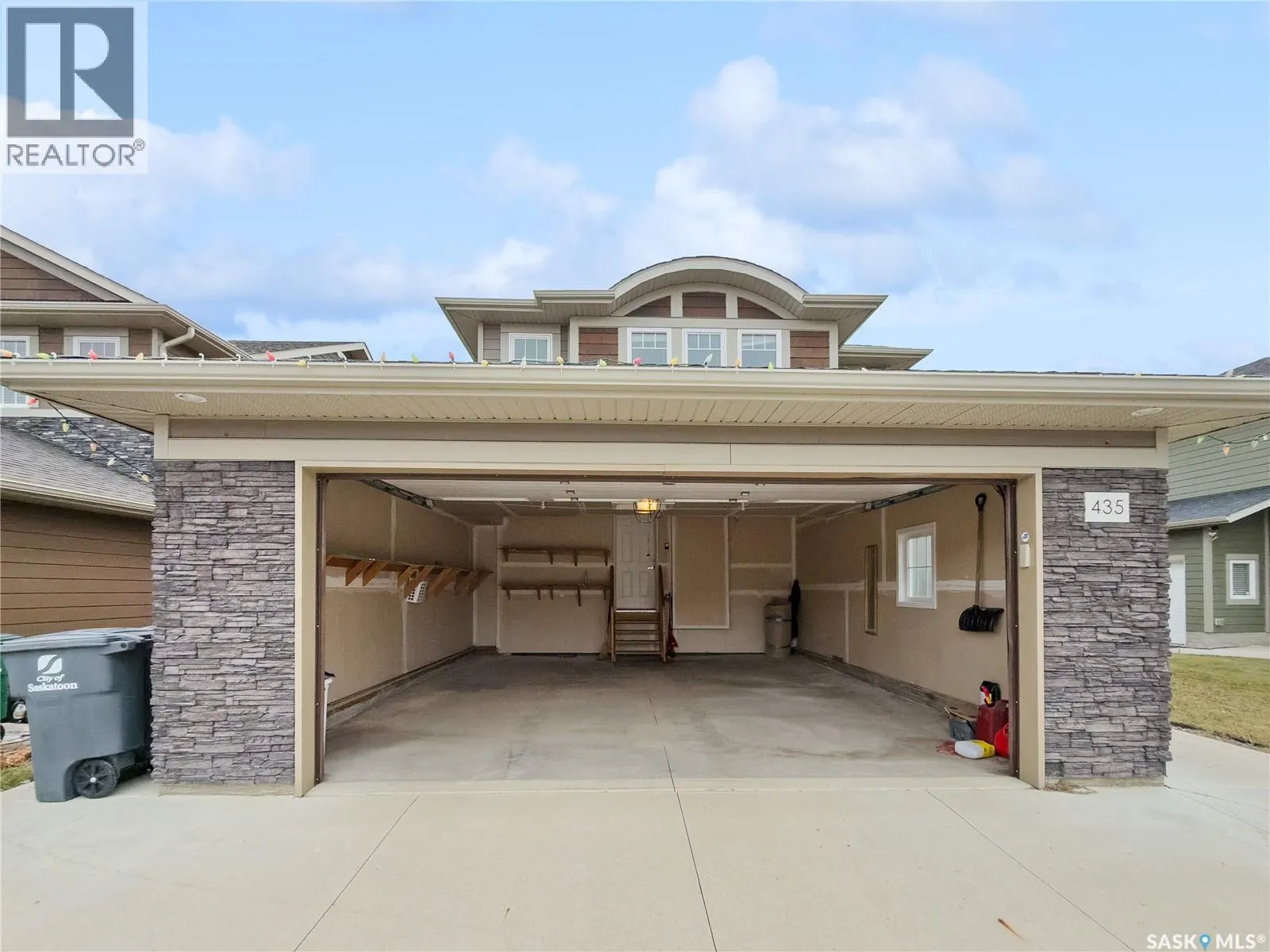 435 Pichler CRESCENT