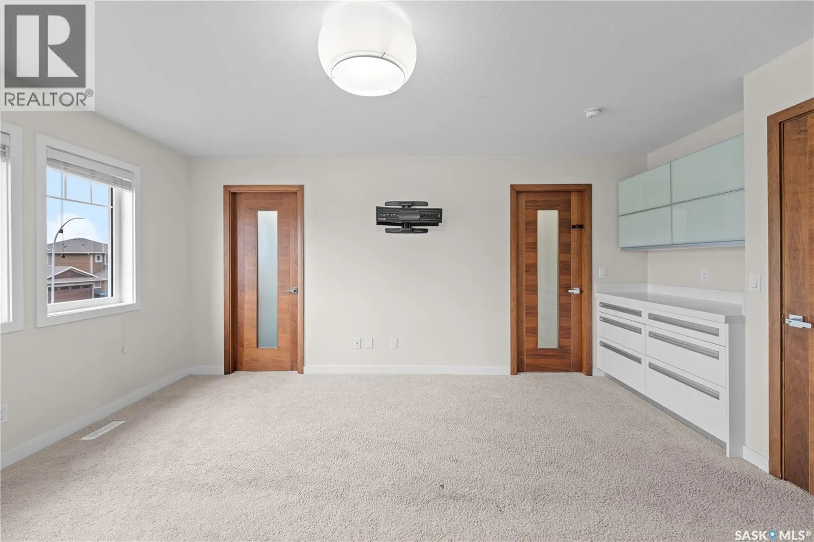 435 Pichler CRESCENT