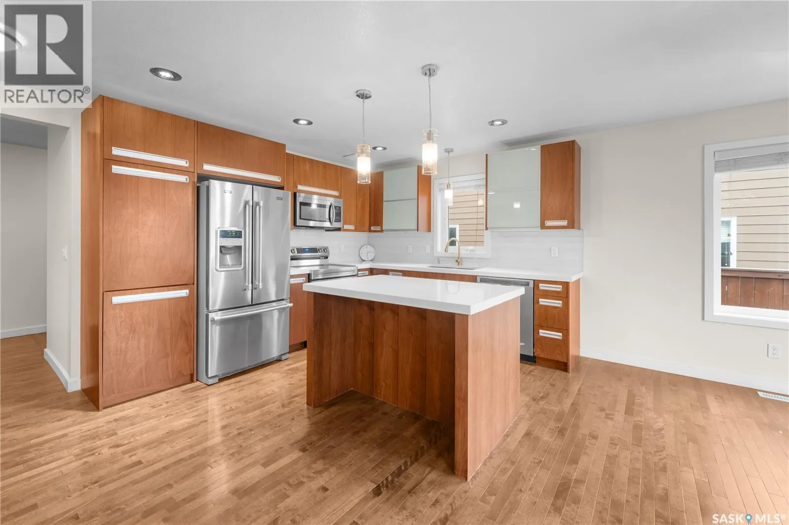 435 Pichler CRESCENT