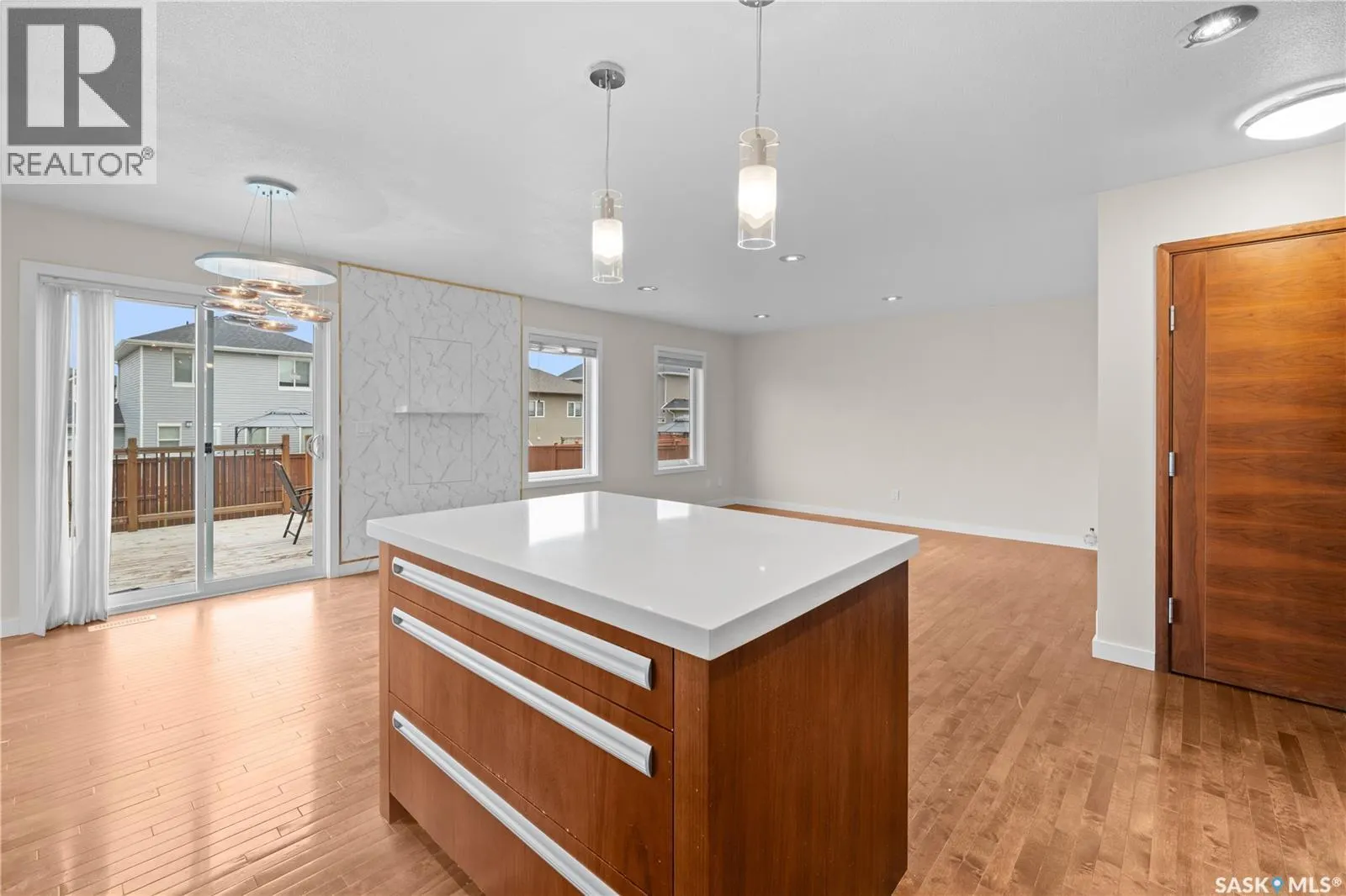 435 Pichler CRESCENT