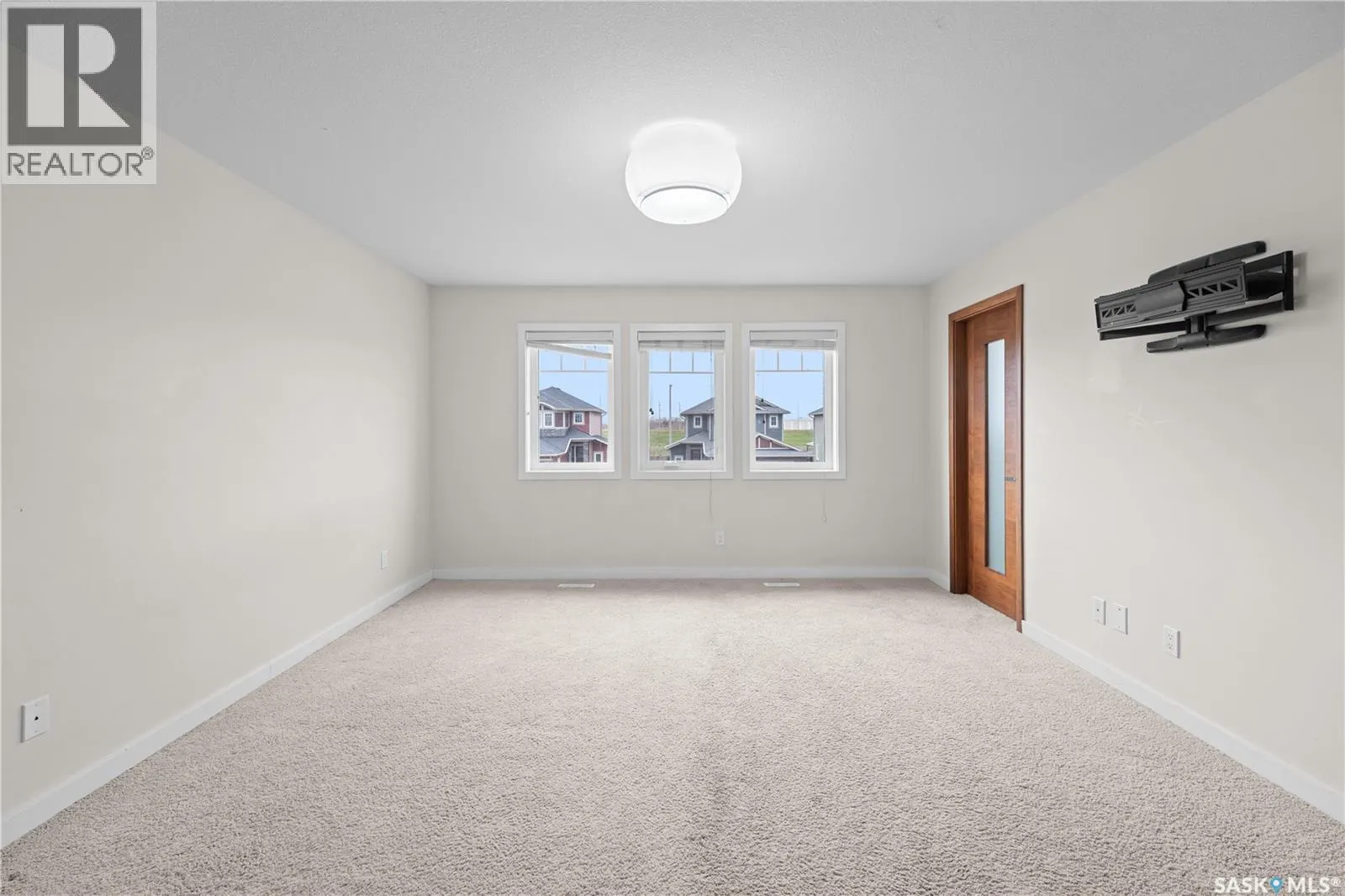 435 Pichler CRESCENT