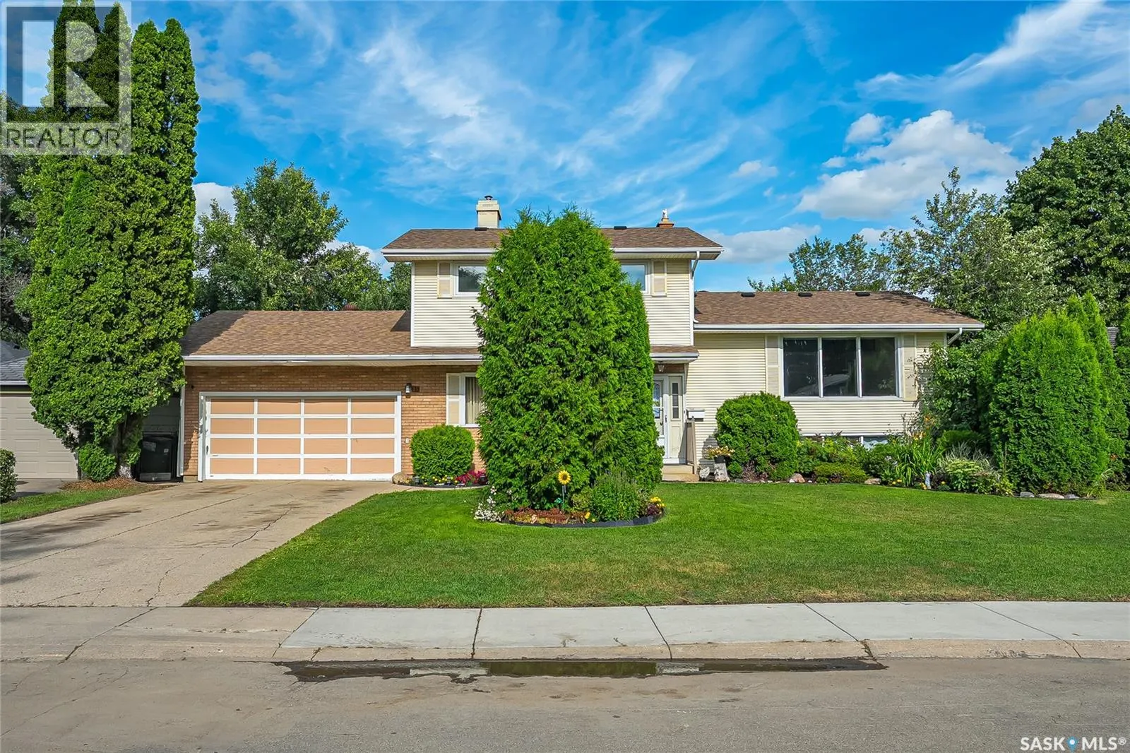 15 Harvard CRESCENT