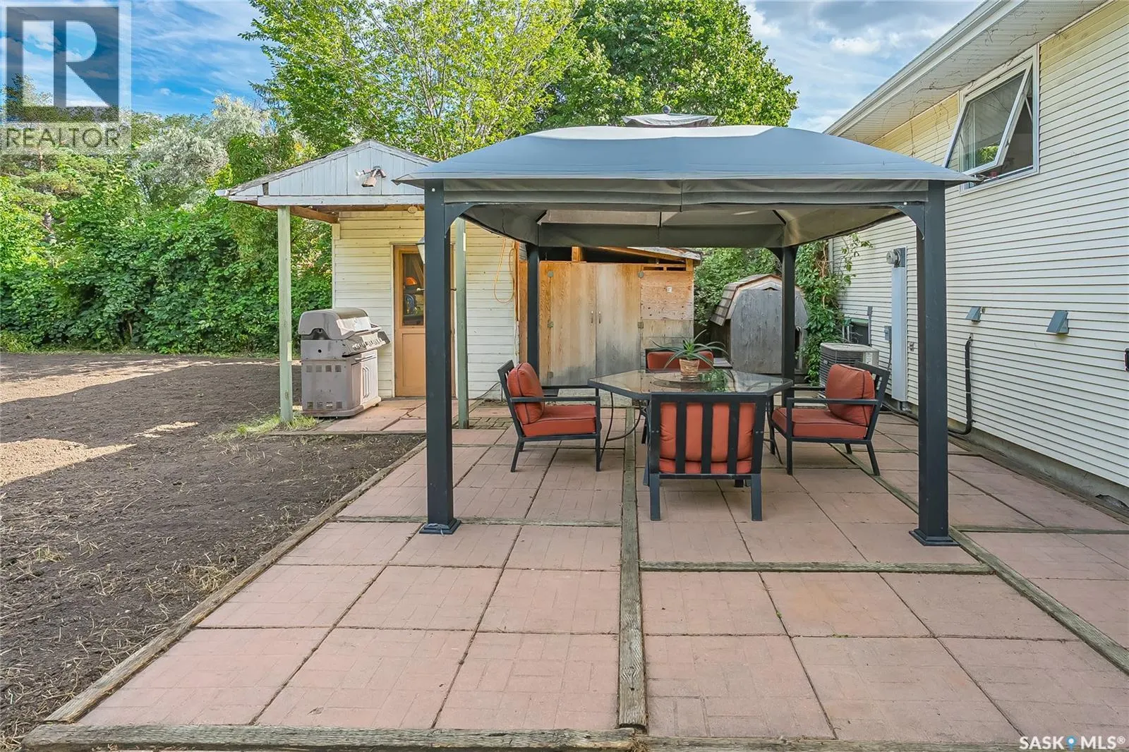 15 Harvard CRESCENT